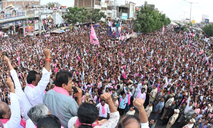 Minister KTR at road show in kodad