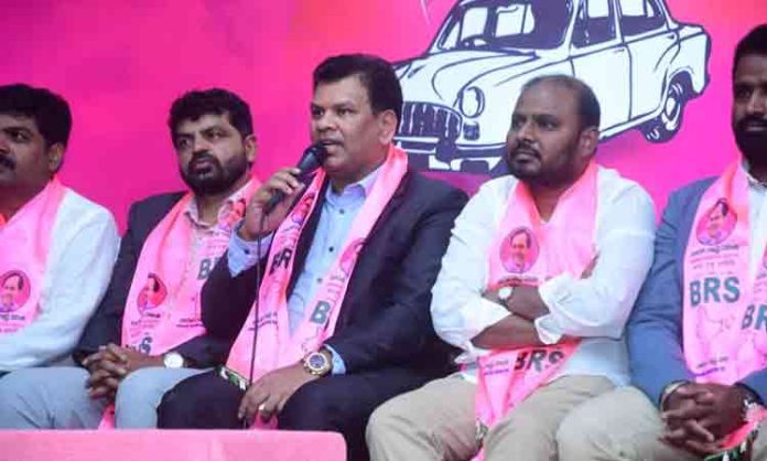 100 NRIs will participate in the campaign on behalf of BRS