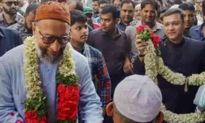 Owaisi Brothers busy with door to door campaign