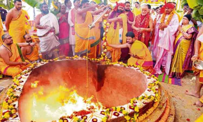 Rajashyamala Yagam over