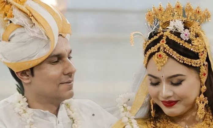 Randeep Hooda And Lin Laishram Gets Married