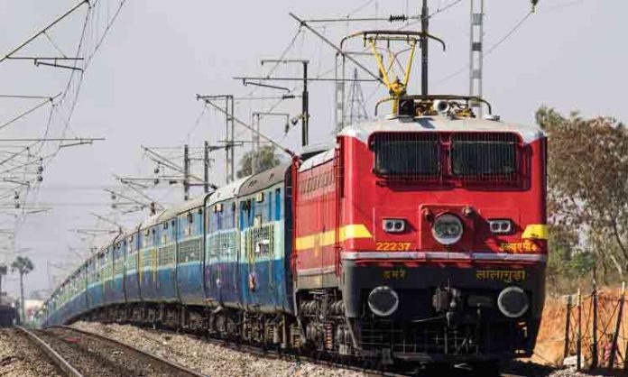 Four special trains between Secunderabad to Benares