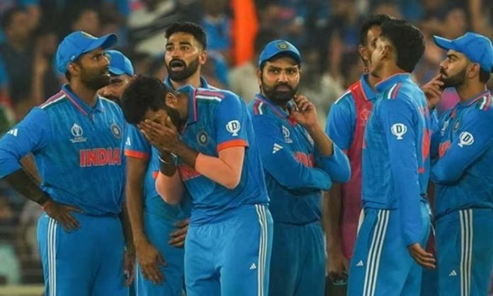 India fielding in World Cup
