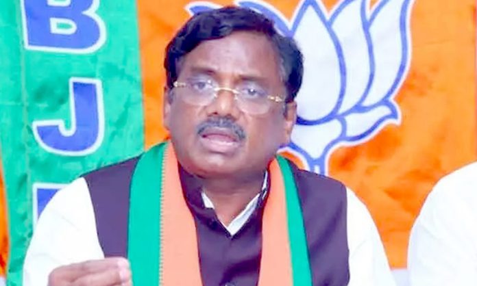 Vivek Venkataswamy Resign to BJP