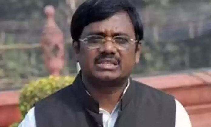 Vivek Venkataswamy's house searched by IT and ED