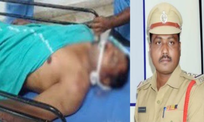 Constable attack on CI in Mahabubnagar