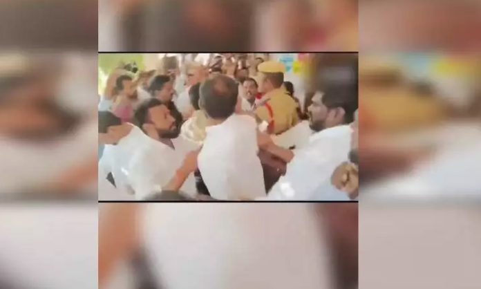 Clash between Congress and BRS workers in Kodangal