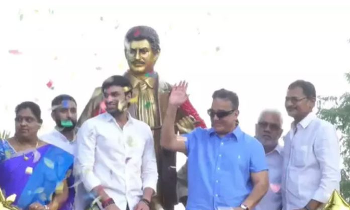 Kamal Haasan unveiled hero Krishna idol