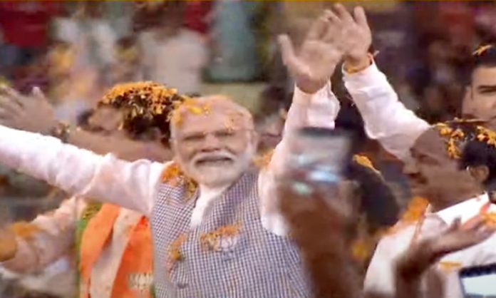 PM Modi reached to Hyderabad for BJP BC Sabha in LB Stadium