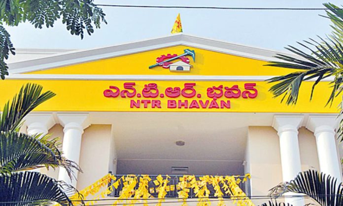 Telangana TDP Chief Kasani Gnaneshwar join BRS