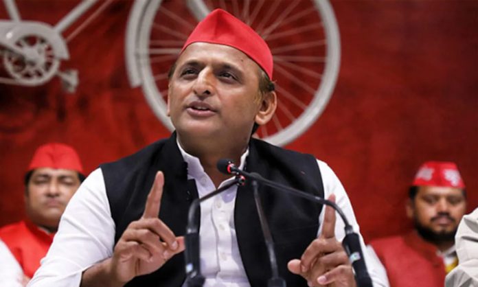 Former UP CM Akhilesh Yadav called KTR