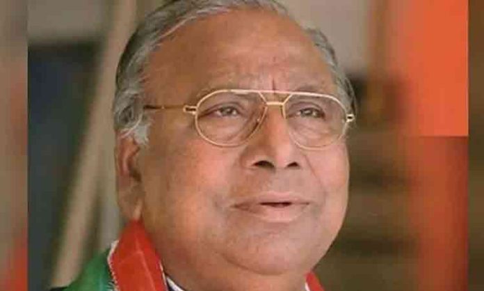Suspension of 148 MPs is outrageous says former MP Hanumantha Rao