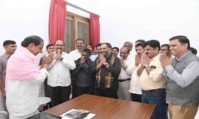 The flow of people to see KCR continued for the fourth day