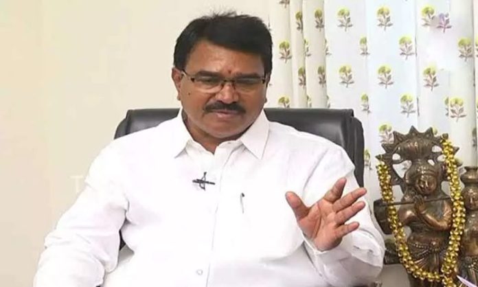 Minister Niranjan Reddy car attacked in Wanaparthy