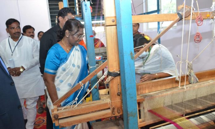 President Droupadi Murmu Interacts with Pochampally