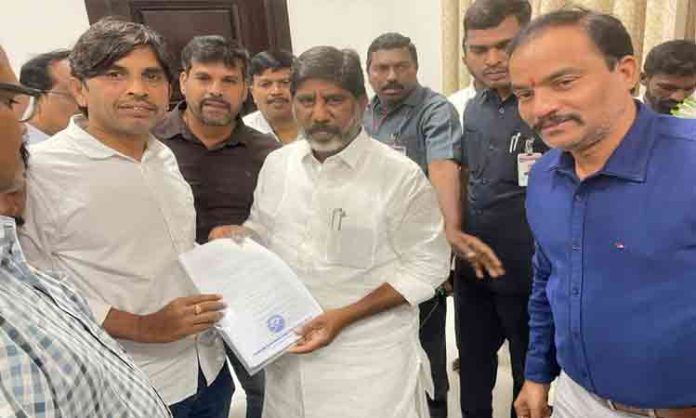 Electricity Reversion employees met deputy CM Bhatti Vikramarka