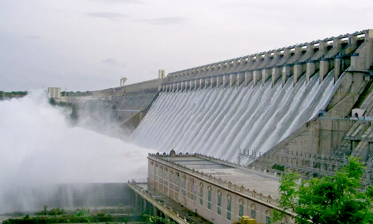 AP Govt released water from nagarjuna sagar right canal