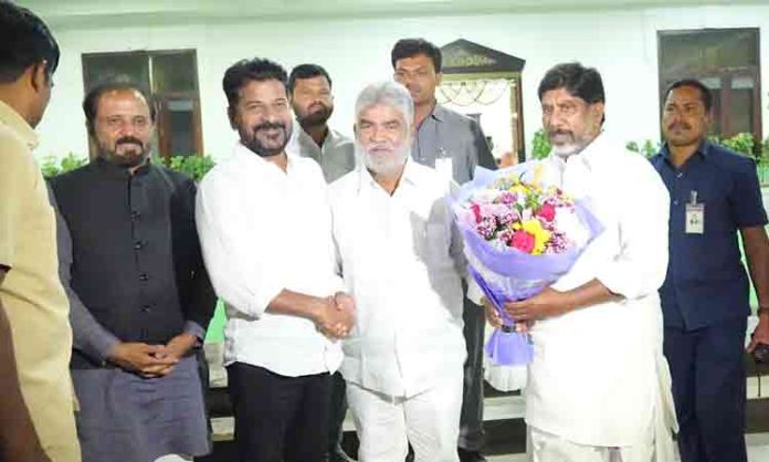 CM Revanth Reddy attends Bhatti dinner at Praja Bhavan