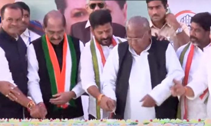 Sonia Gandhi's birthday celebrations at Gandhi Bhavan
