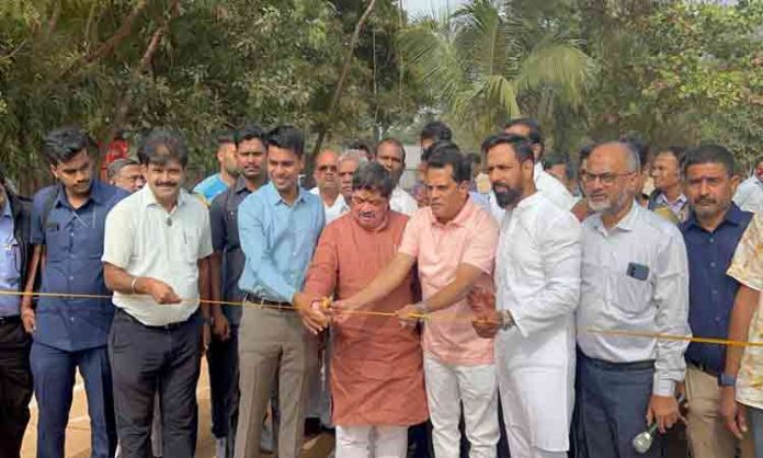 Minister Ponnam Prabhakar inaugurated the cricket tournament at the Gymkhana ground
