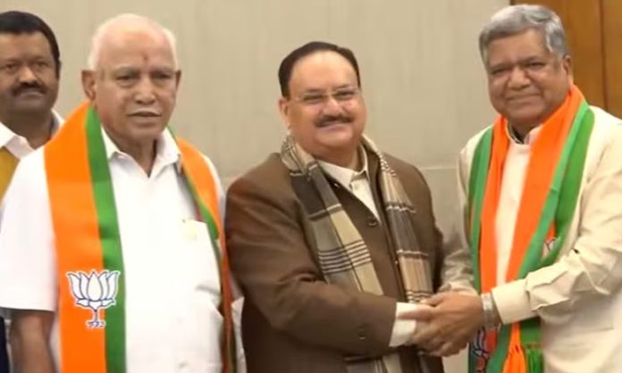 Former Karnataka CM Jagadish Shettar joins BJP
