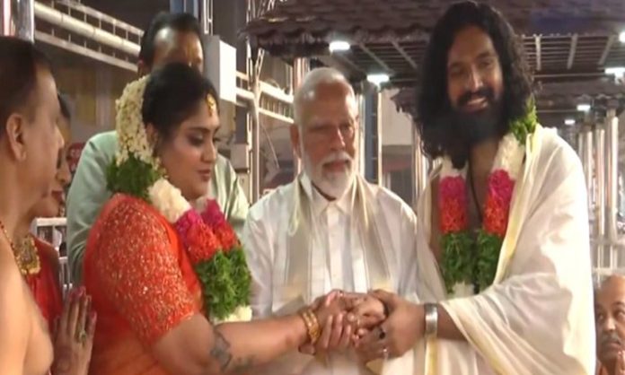 Modi attended actor Suresh Gopis Daughter marriage
