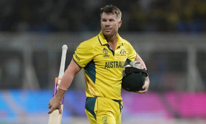 Warner retires from ODIs