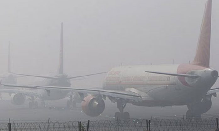 Several Planes Delay due to Dense Fog in Delhi