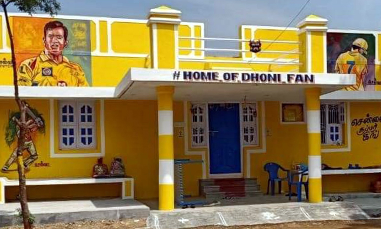 Dhoni fan Gopi Krishnan commits suicide