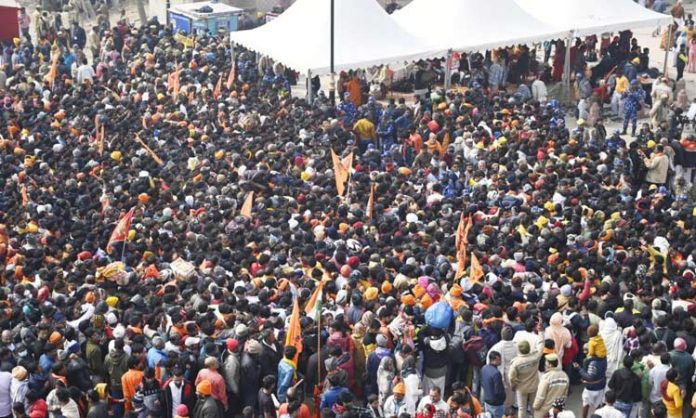 More devotees in ayodhya