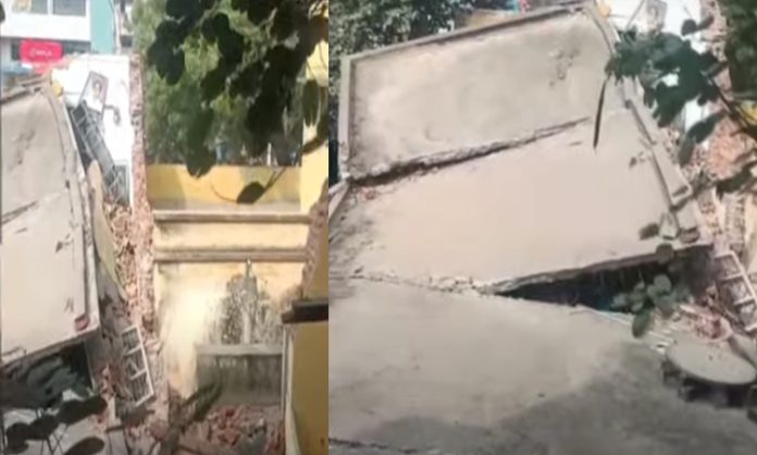 Library collapsed in Khammam