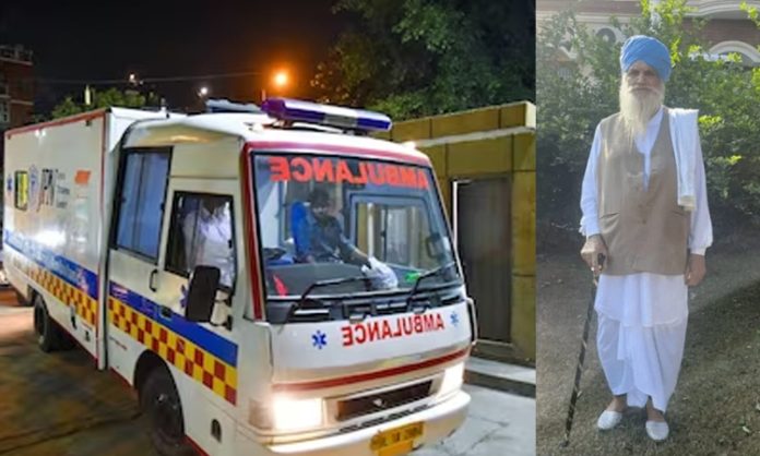 Old Man survive after Ambulance rammed into dig in Haryana