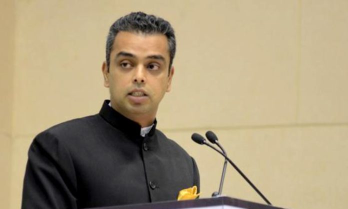 Milind Deora Resign to Congress