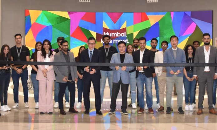Samsung BKC Lifestyle Experience Store Open at Jio World Plaza