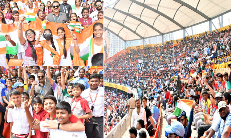 IND vs ENG 1st Test: Huge Crowd to Uppal Stadium