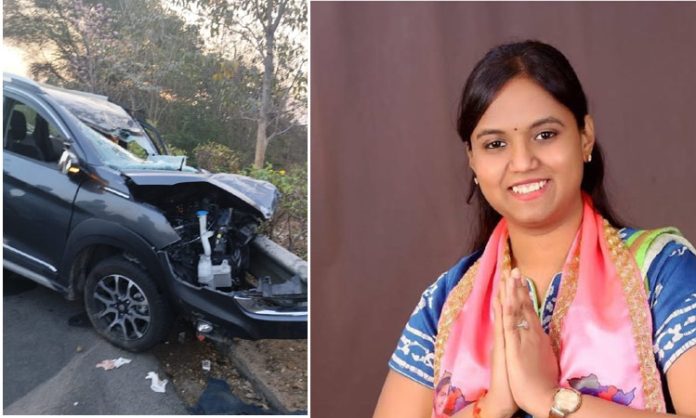 Police investigating the accident of Lasya Nandita