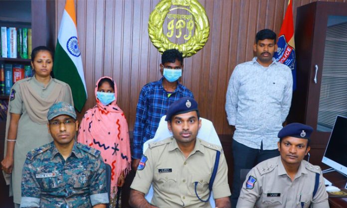 Maoist couple surrender in warangal