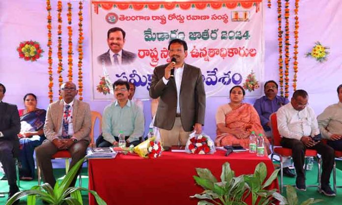 Discharge duties with service Oriented: TS RTC MD VC Sajjanar