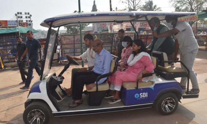 Battery car services in Medaram jatara