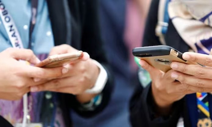 UK is banning mobile phones in schools