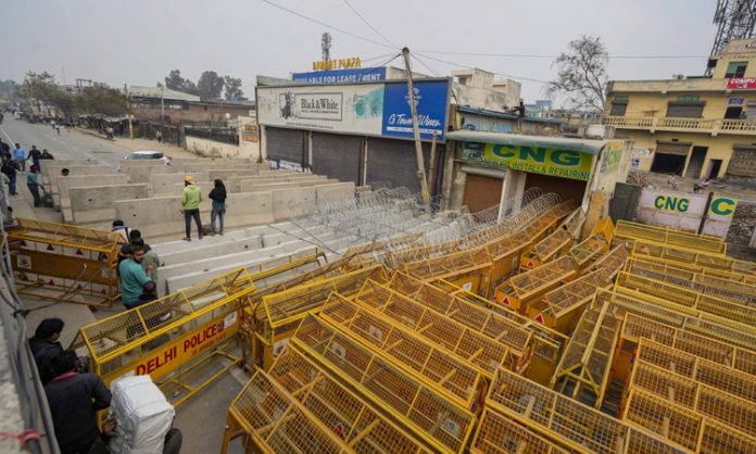 Police Closed to Delhi Borders