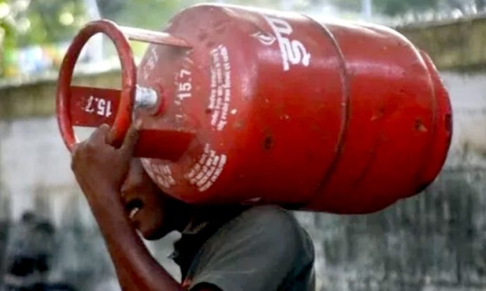 TS Govt Released Guidelines for Rs 500 Gas Cylinder Scheme