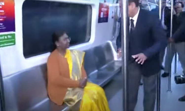 President draupadi murmu travel in metro
