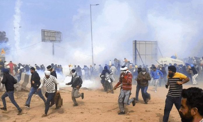 Tear gas on Farmers