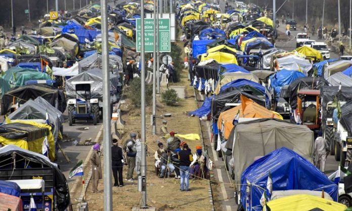 Farmers should not use tractor Trolleys on highways: Punjab HC