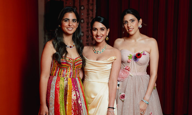 Isha Ambani Bulgari host a Roman Holi bash