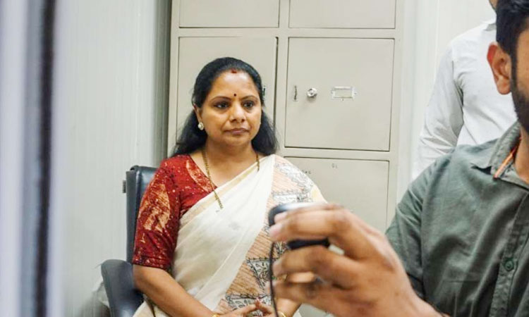 Kavitha ongoing investigation in Delhi ED office