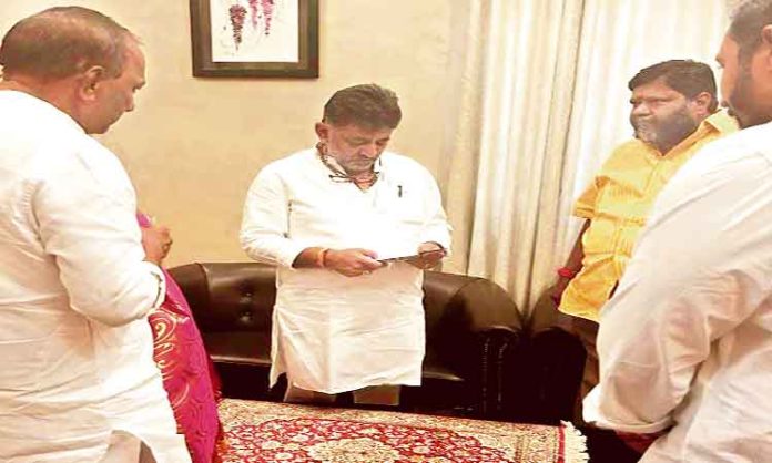 Mallareddy met Karnataka Deputy CM