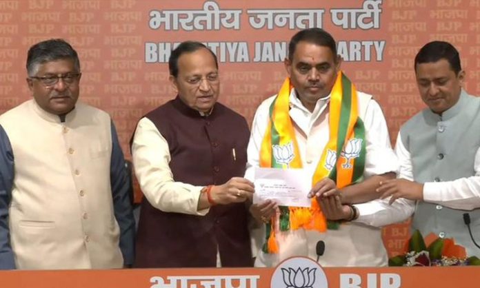 Prominent Congress leader from UP Rajesh Mishra joins BJP