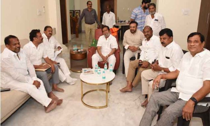 Minister Damodara Rajanarsimha's meeting with Zaheerabad neo-Jarga Congress leaders